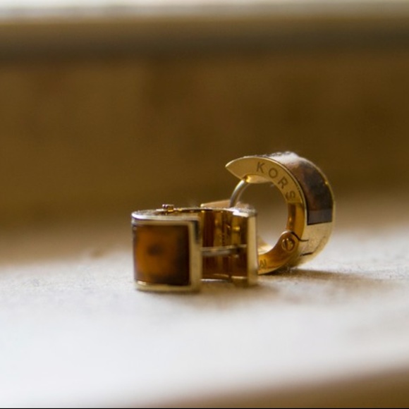 michael kors tortoise shell earrings